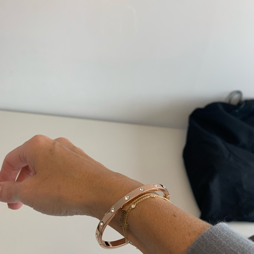 Kate Spade Bangle, gorgeous & fun rose gold plated